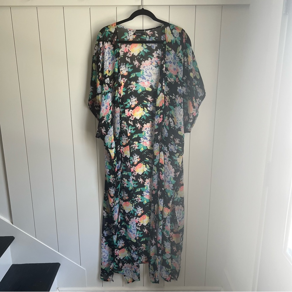 Boohoo floral kimono